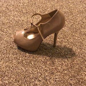 Peep toes heels
